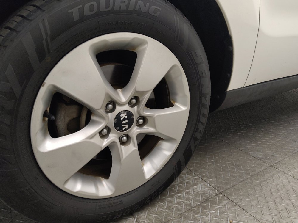 Used 2019 Kia Soul FWD image 31
