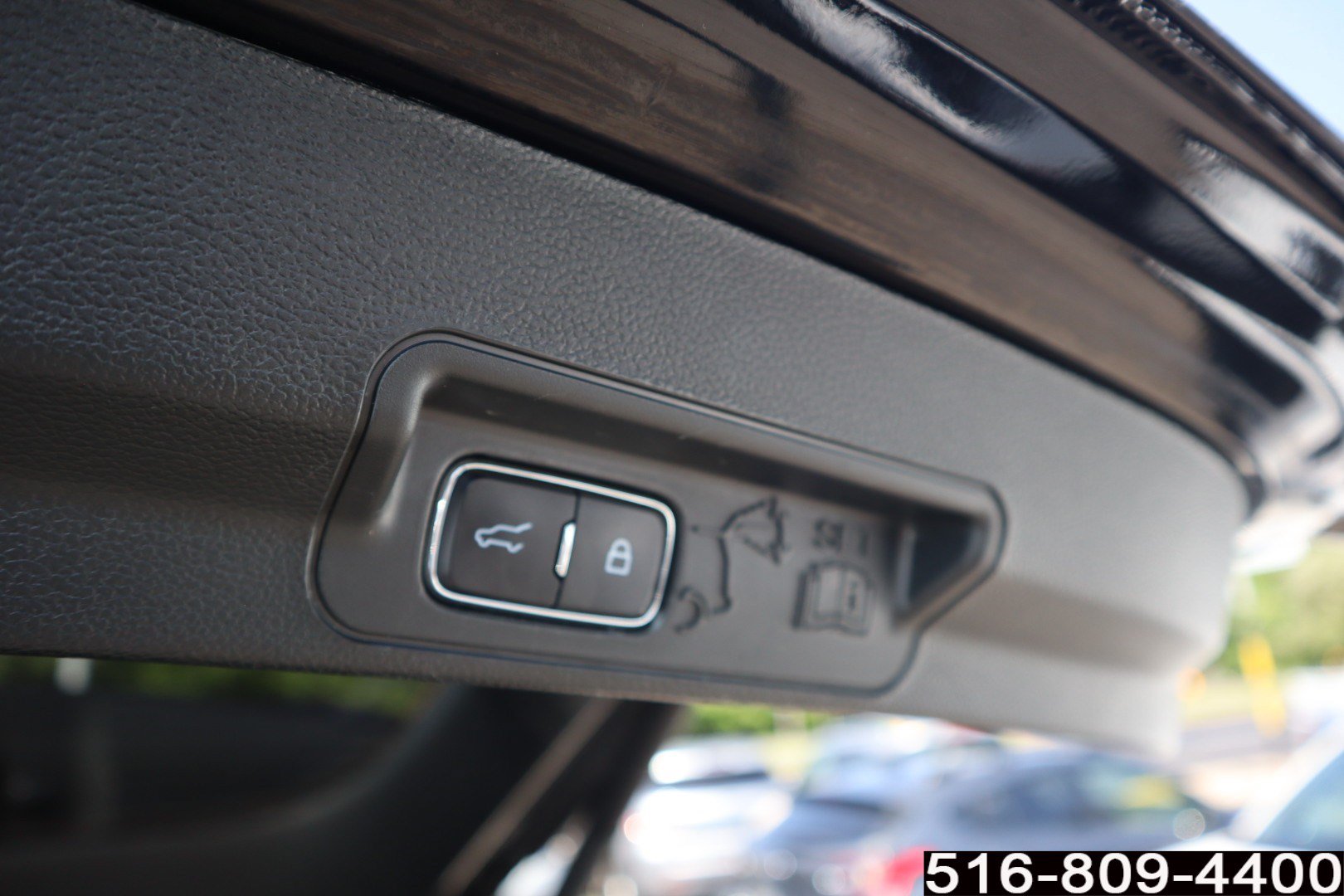 Used 2023 Ford Explorer XLT w/ Equipment Group 202A AWD/4WD image 28
