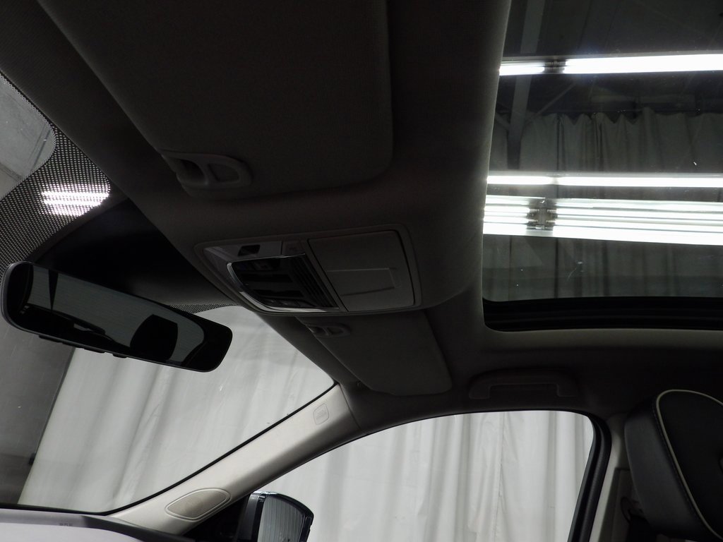 Used 2023 Acura MDX SH-AWD w/ Advance Package image 25