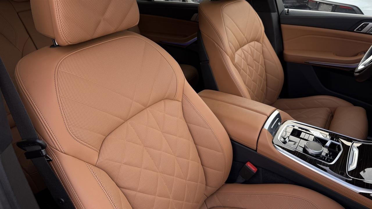 Used 2024 BMW X7 xDrive40i image 52