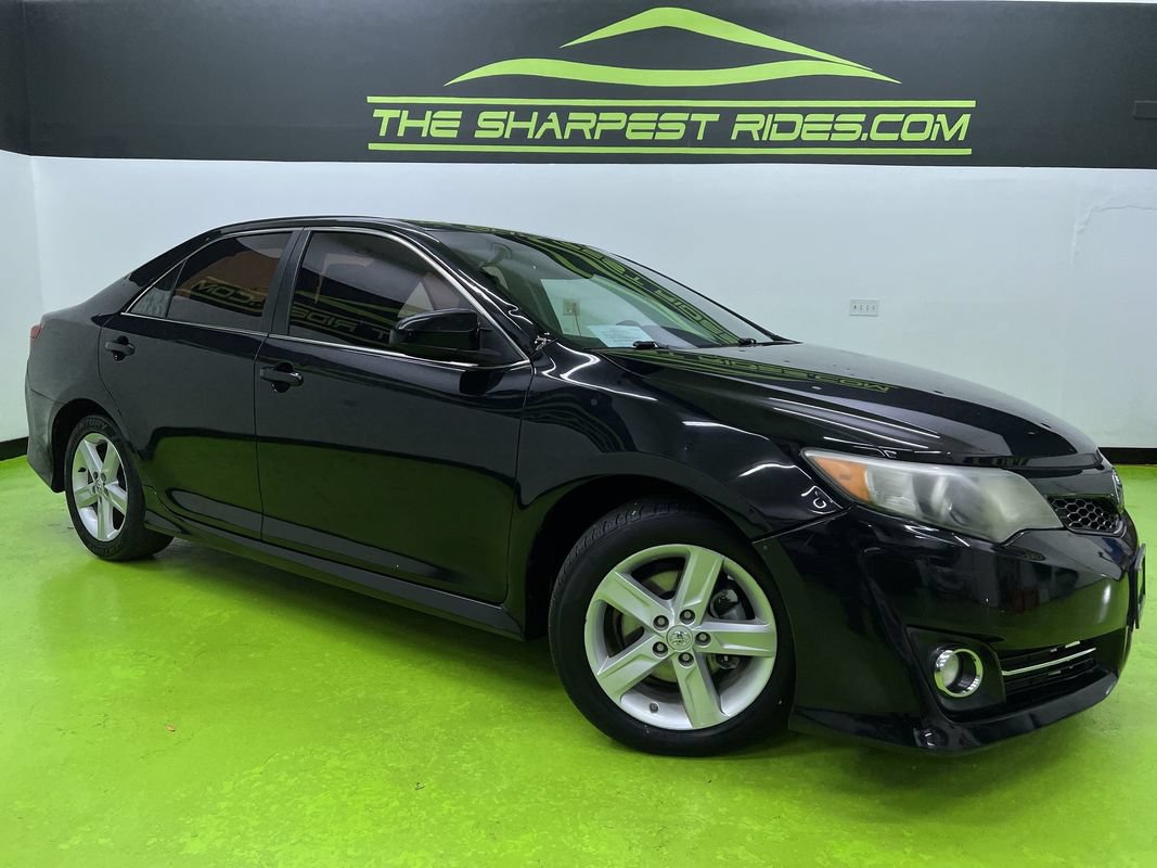 Used 2014 Toyota Camry SE