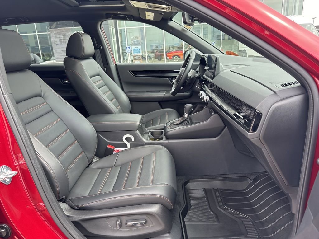 Used 2025 Honda CR-V Sport Touring image 29