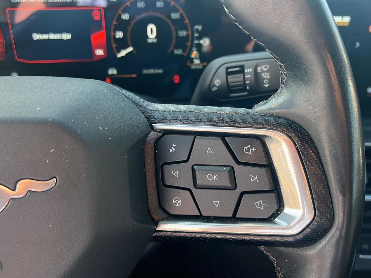 Used 2025 Ford Mustang Premium image 19