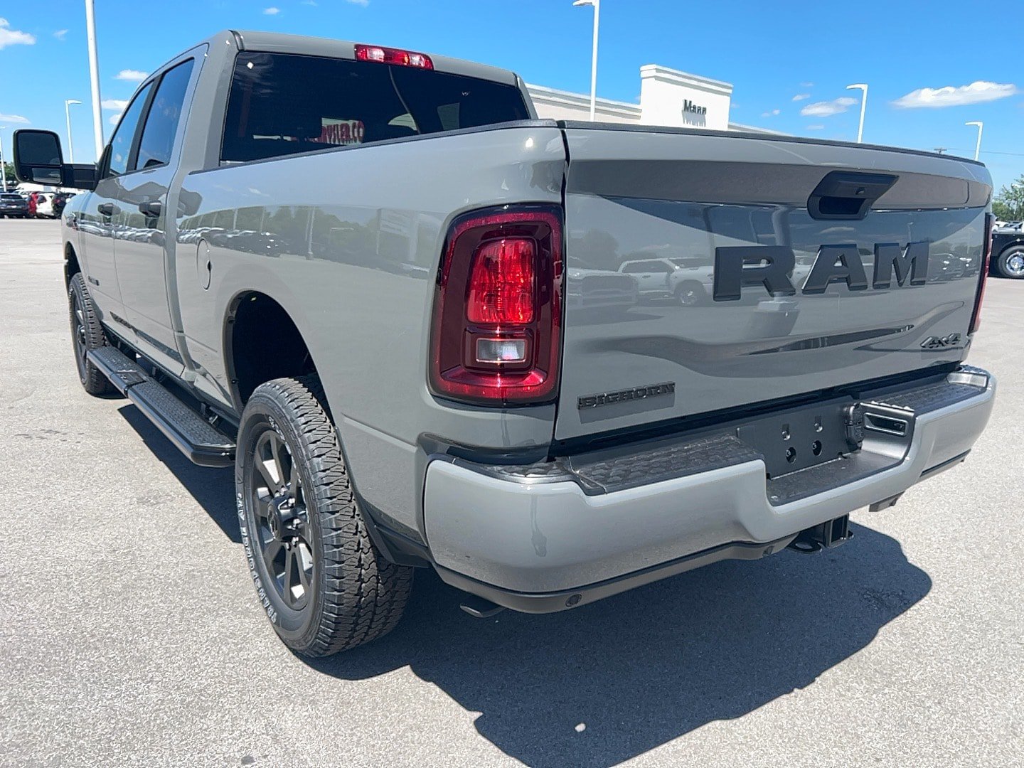 New 2026 RAM 2500 Big Horn AWD/4WD image 5
