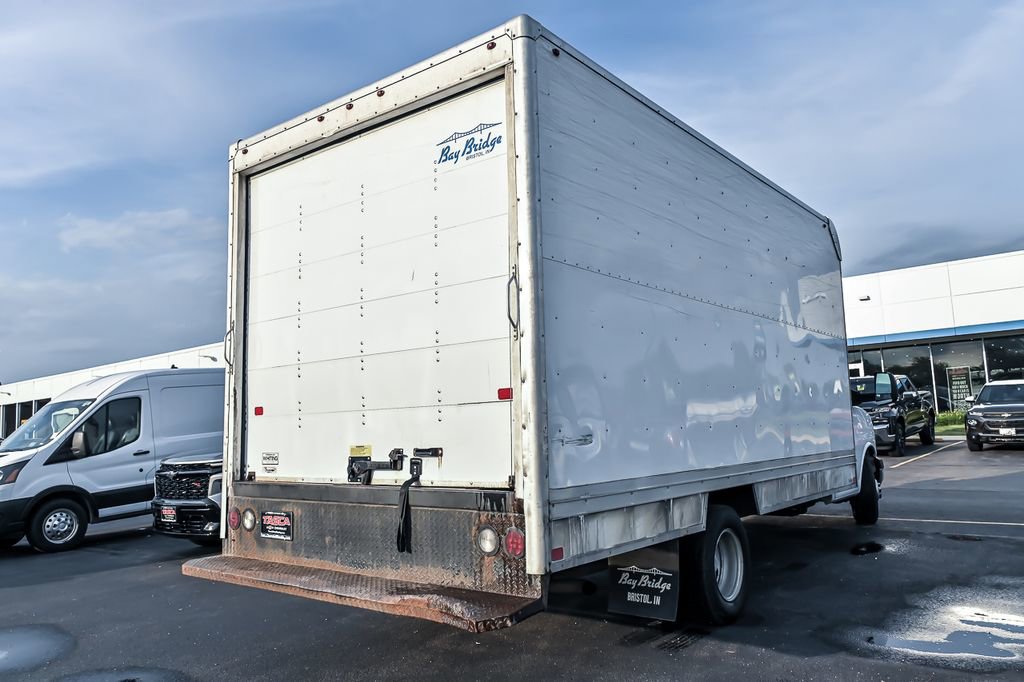 Used 2018 Chevrolet Express 3500 Extended w/ Power Convenience Package RWD image 6