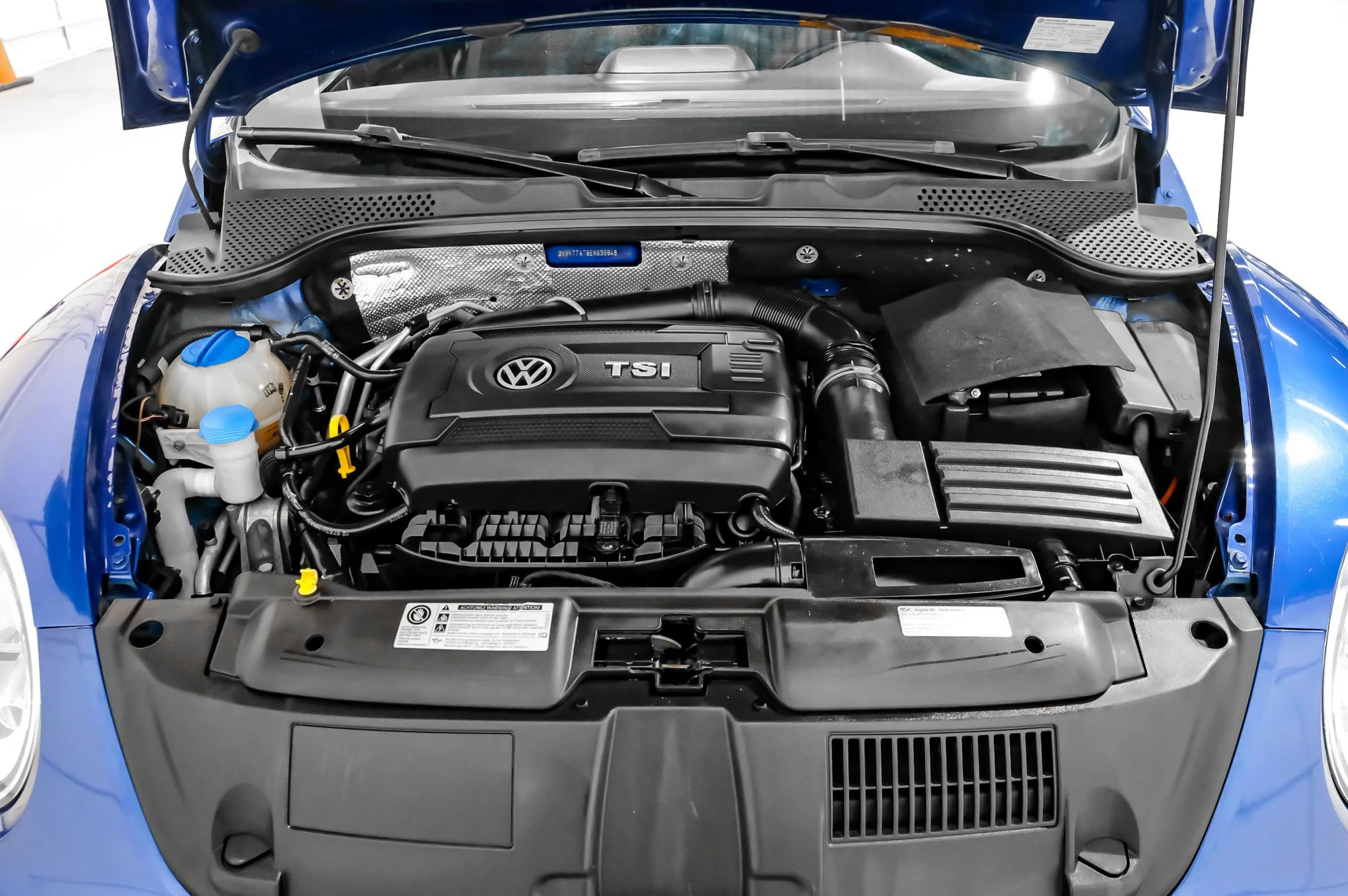 Used 2014 Volkswagen Beetle GSR image 46