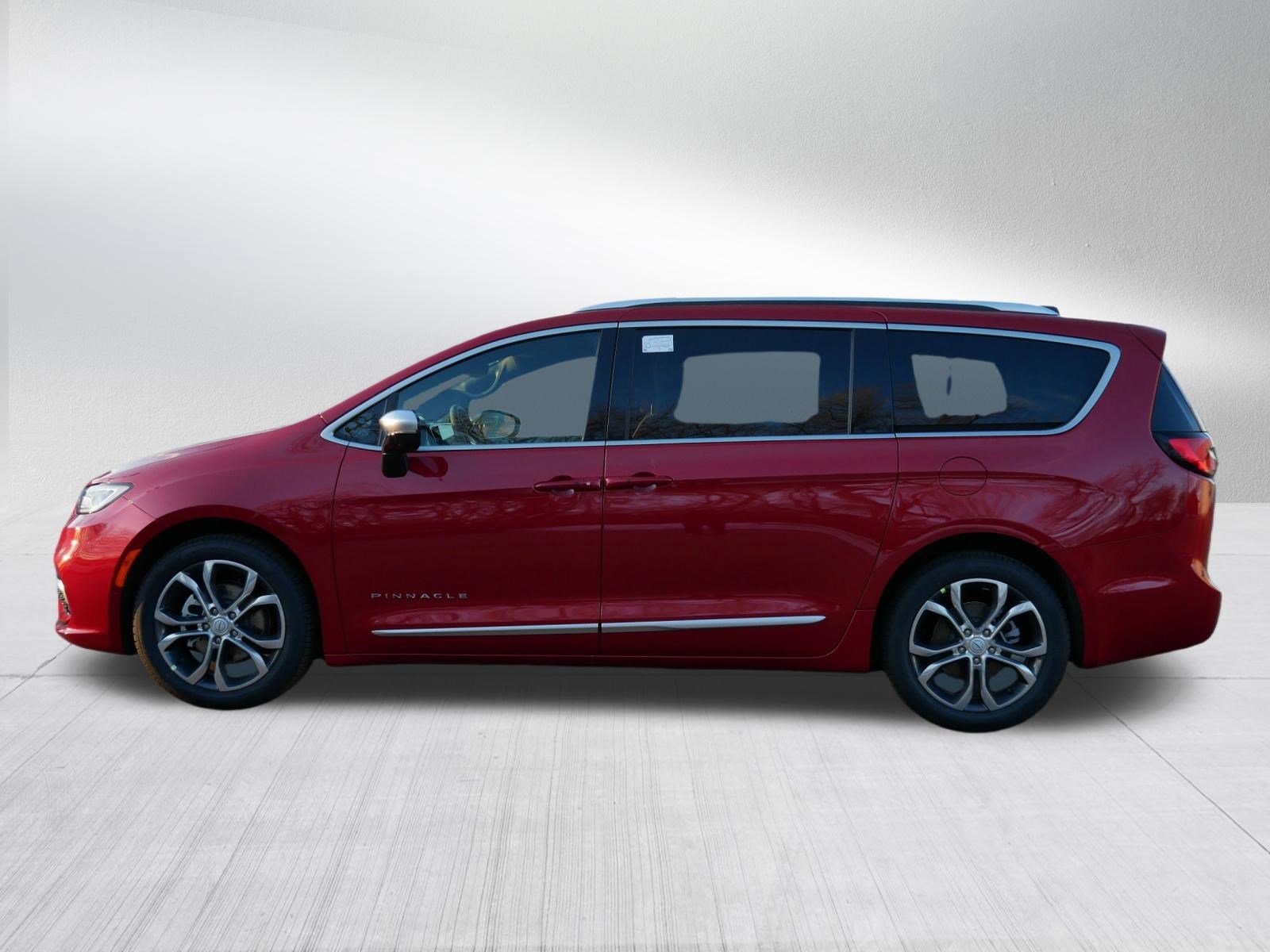 New 2026 Chrysler Pacifica Pinnacle image 11