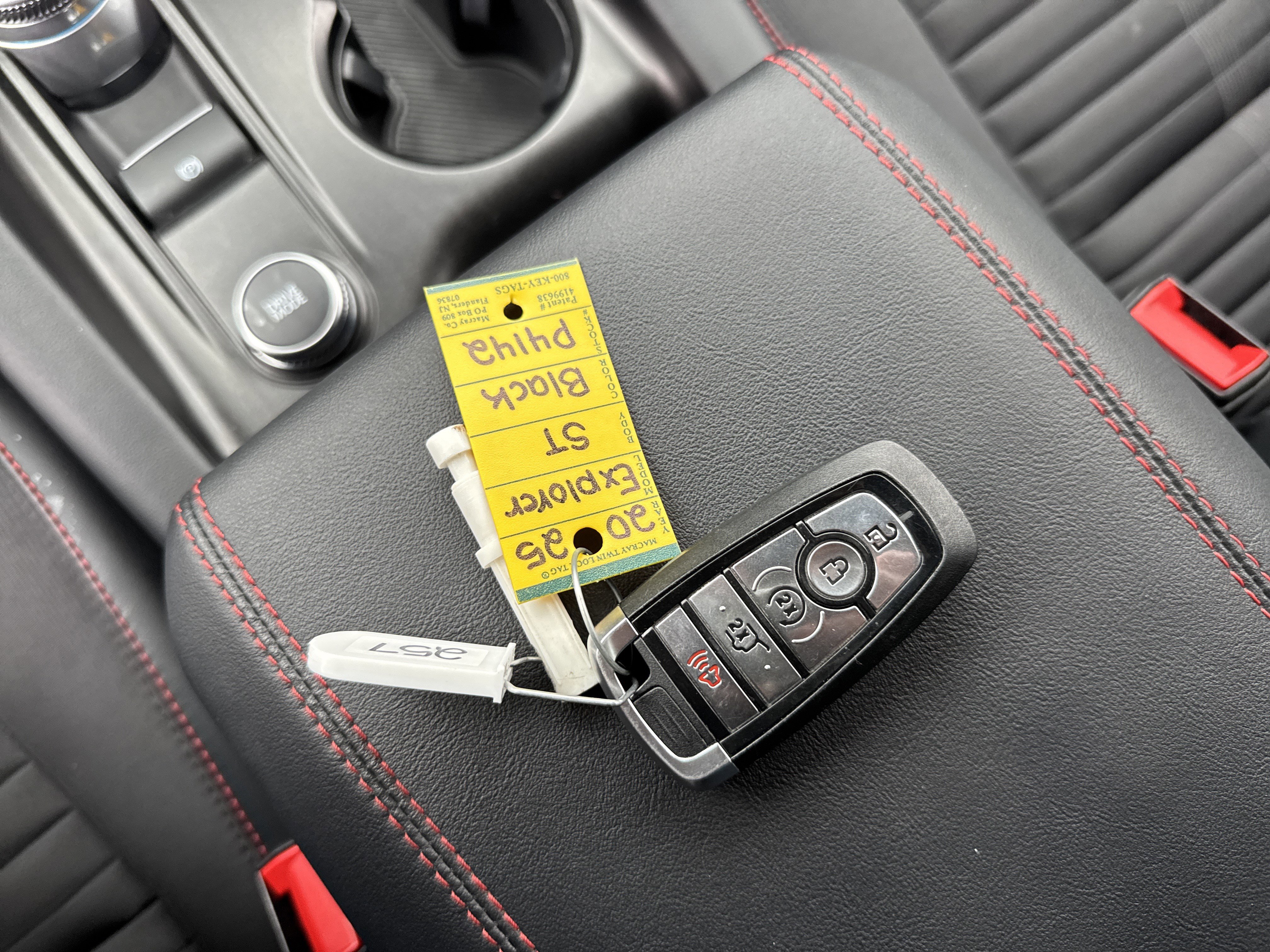 Used 2025 Ford Explorer ST-Line w/ ST-Line Street Pack image 51