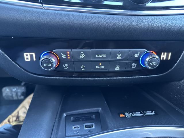 Used 2023 Buick Enclave Avenir w/ Avenir Technology Package image 20