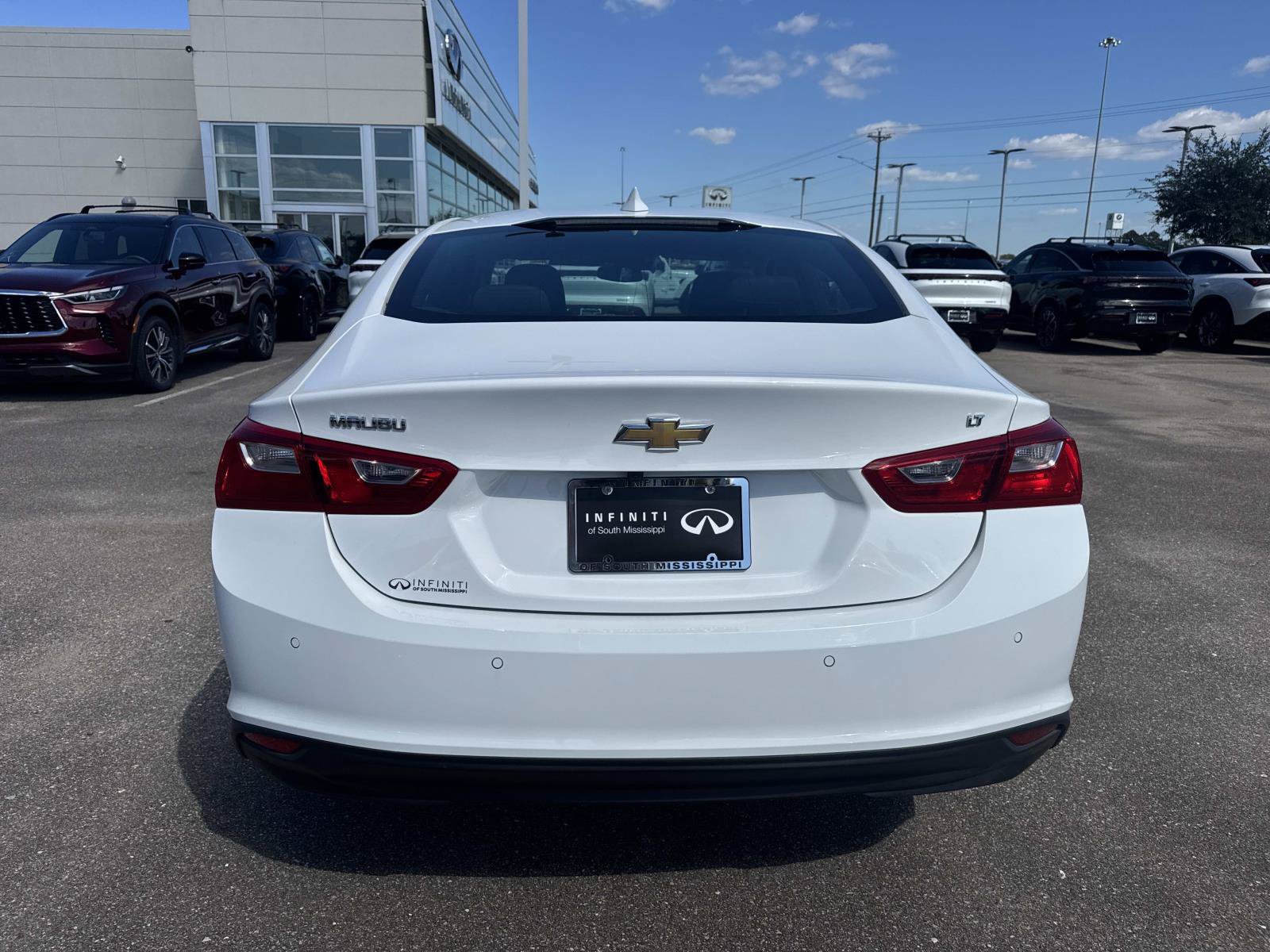 Used 2025 Chevrolet Malibu LT FWD image 6