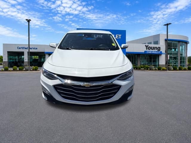 Used 2024 Chevrolet Malibu LT FWD image 2