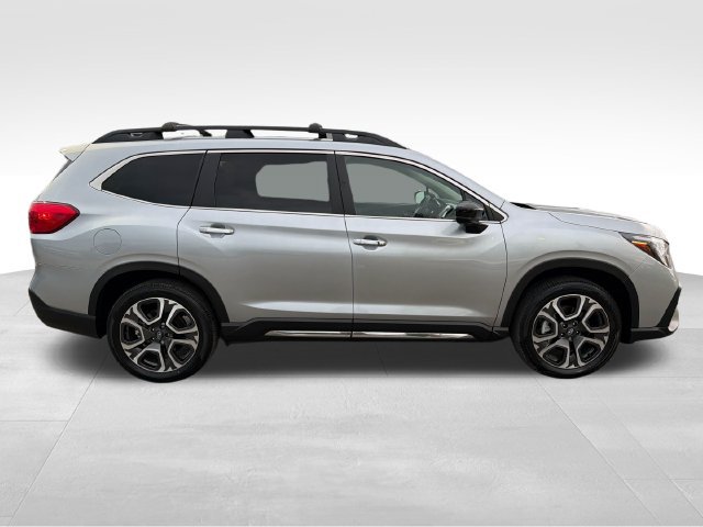 Used 2026 Subaru Ascent Touring AWD/4WD image 8
