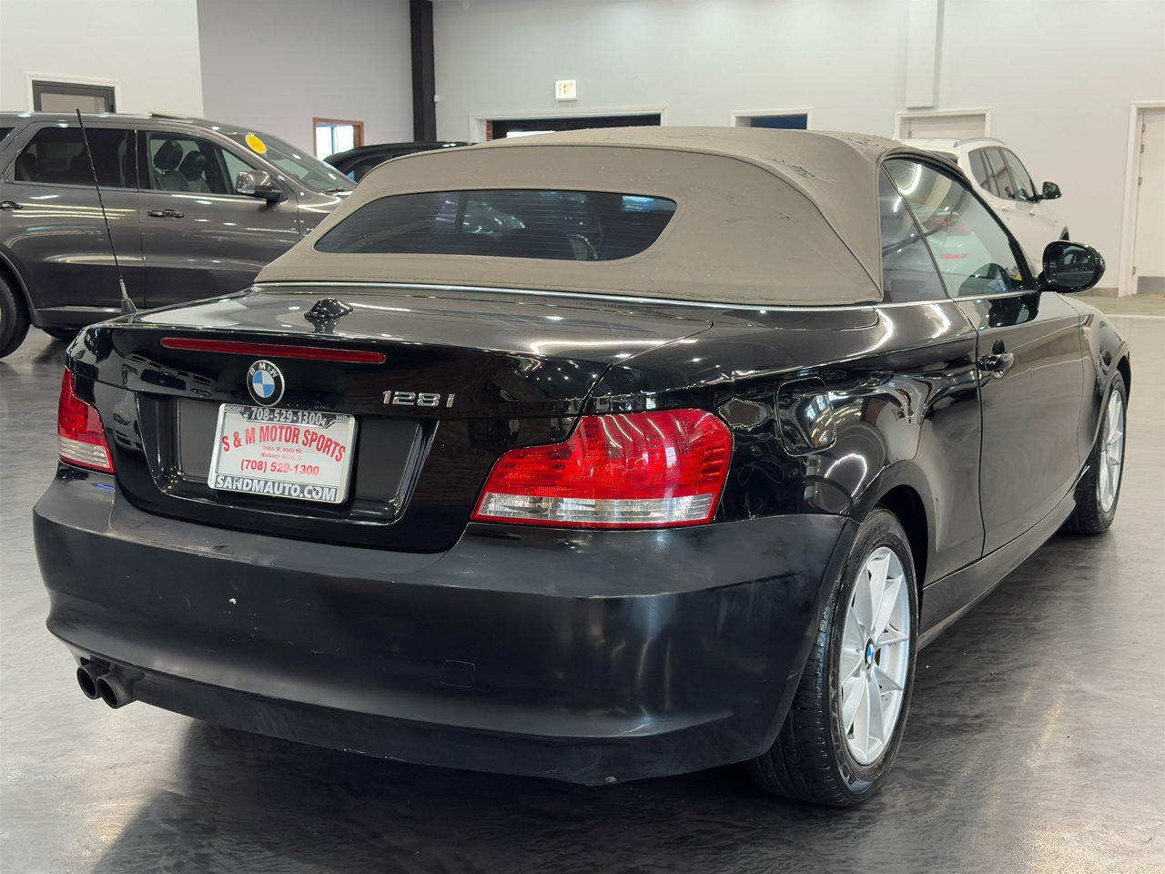 Used 2011 BMW 128i Convertible image 15