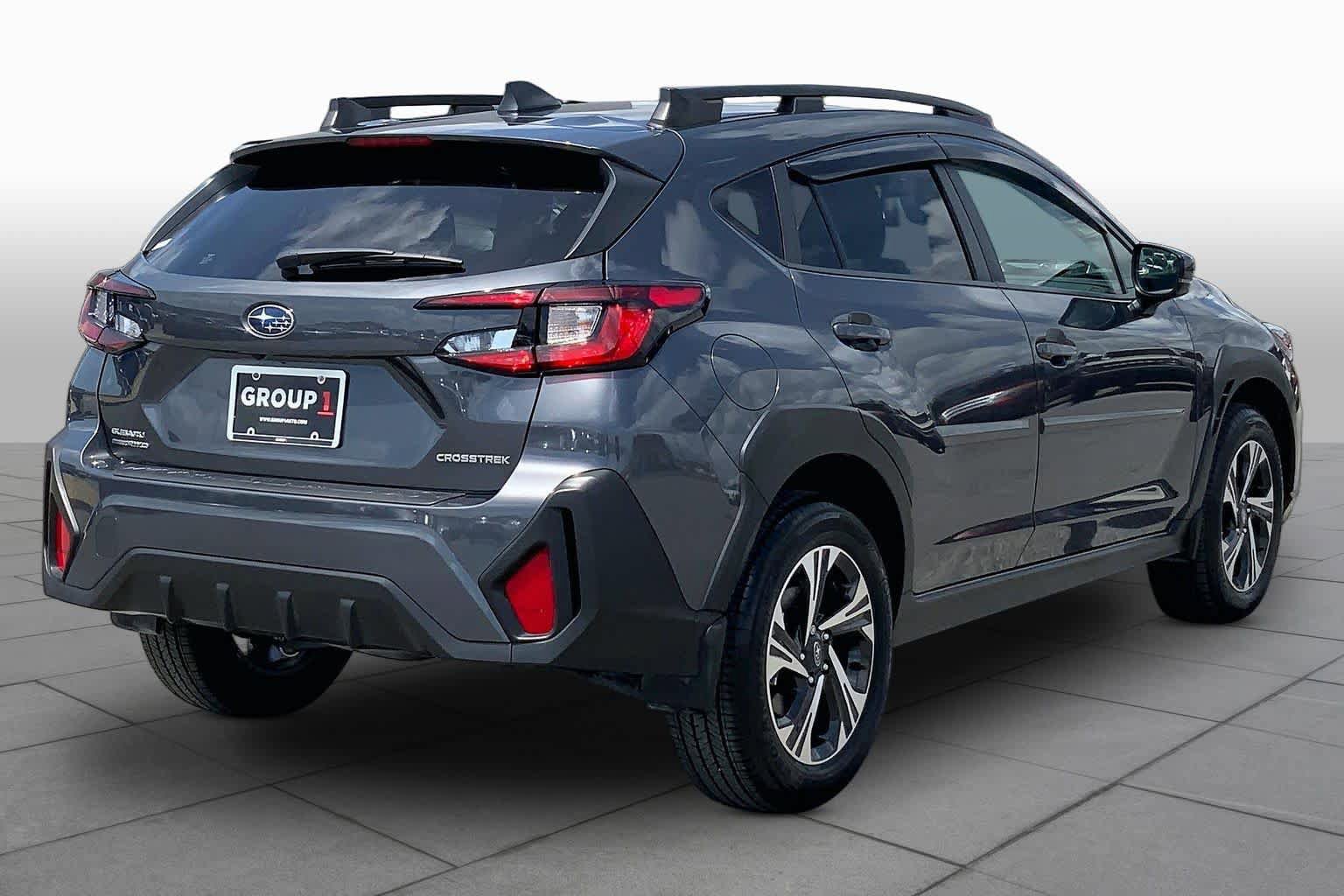 Used 2025 Subaru Crosstrek 2.0i Premium AWD/4WD image 12
