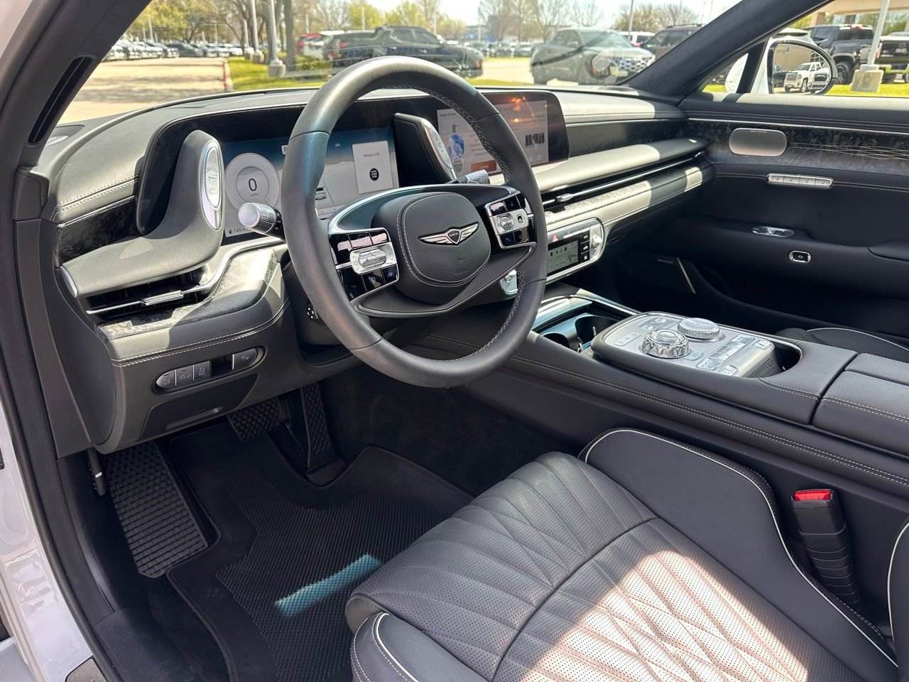 Used 2025 Genesis G90 3.5T image 23