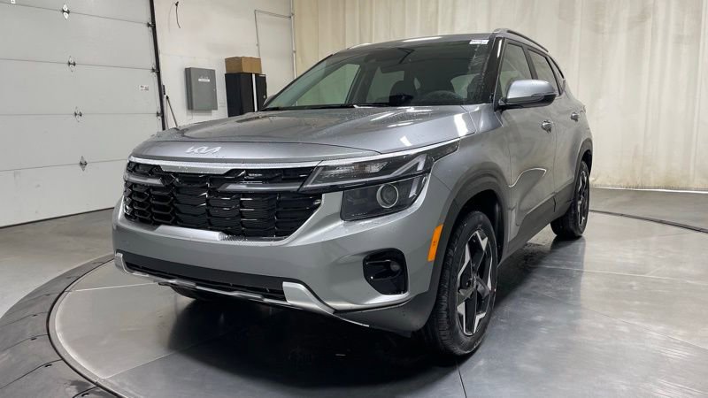 New 2026 Kia Seltos EX image 3