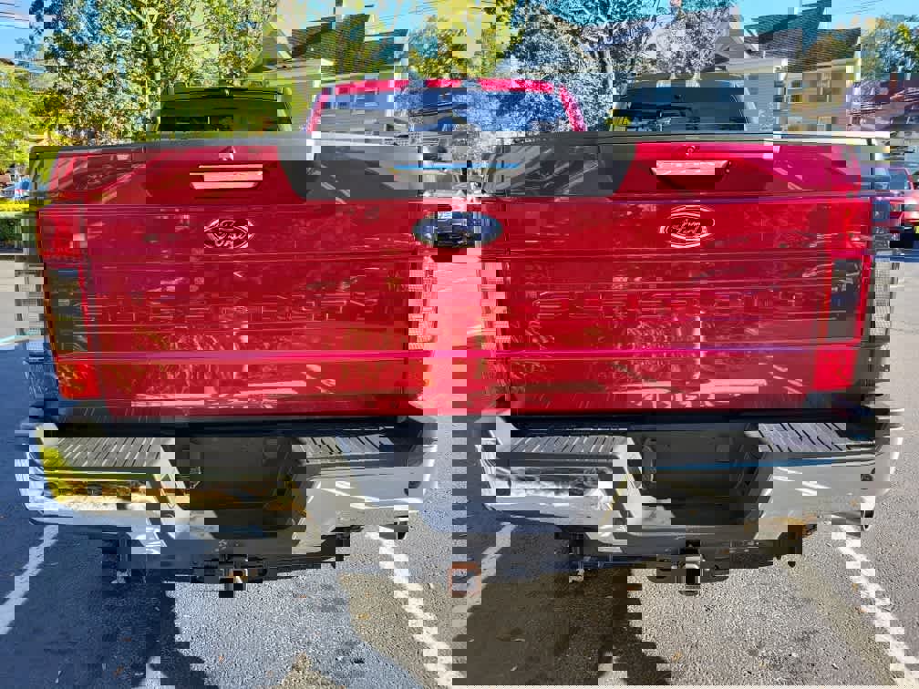 Used 2022 Ford F250 Lariat w/ Chrome Package image 4