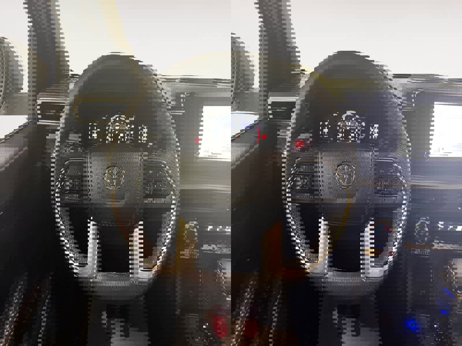 Used 2024 Toyota Tacoma SR5 w/ SR5 Upgrade Package image 16