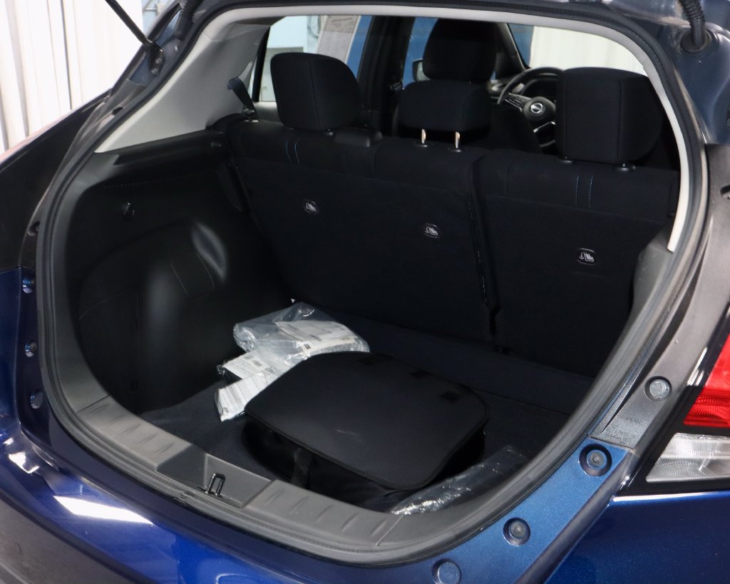 Certified 2025 Nissan Leaf SV Plus FWD image 14