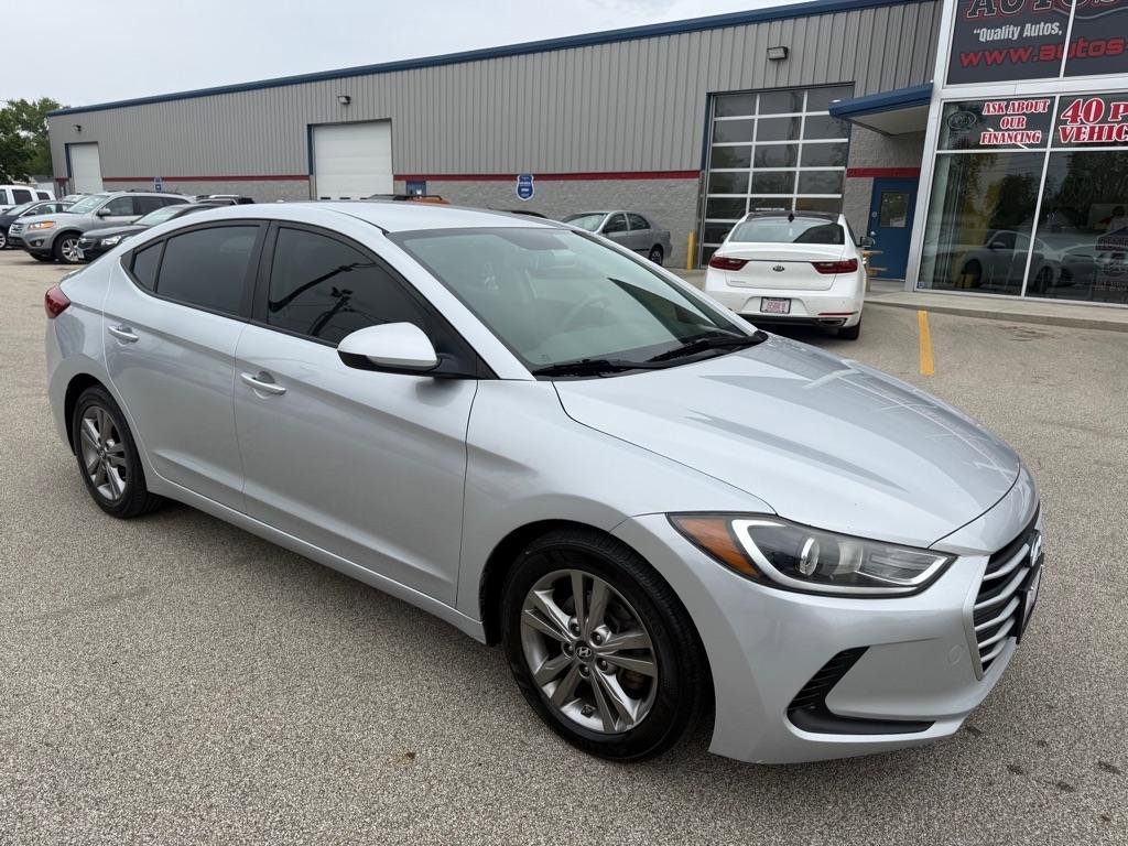 Used 2018 Hyundai Elantra SEL w/ Cargo Package FWD image 2