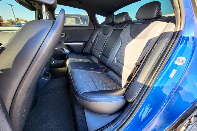 Used 2025 Kia K4 GT-Line FWD image 25