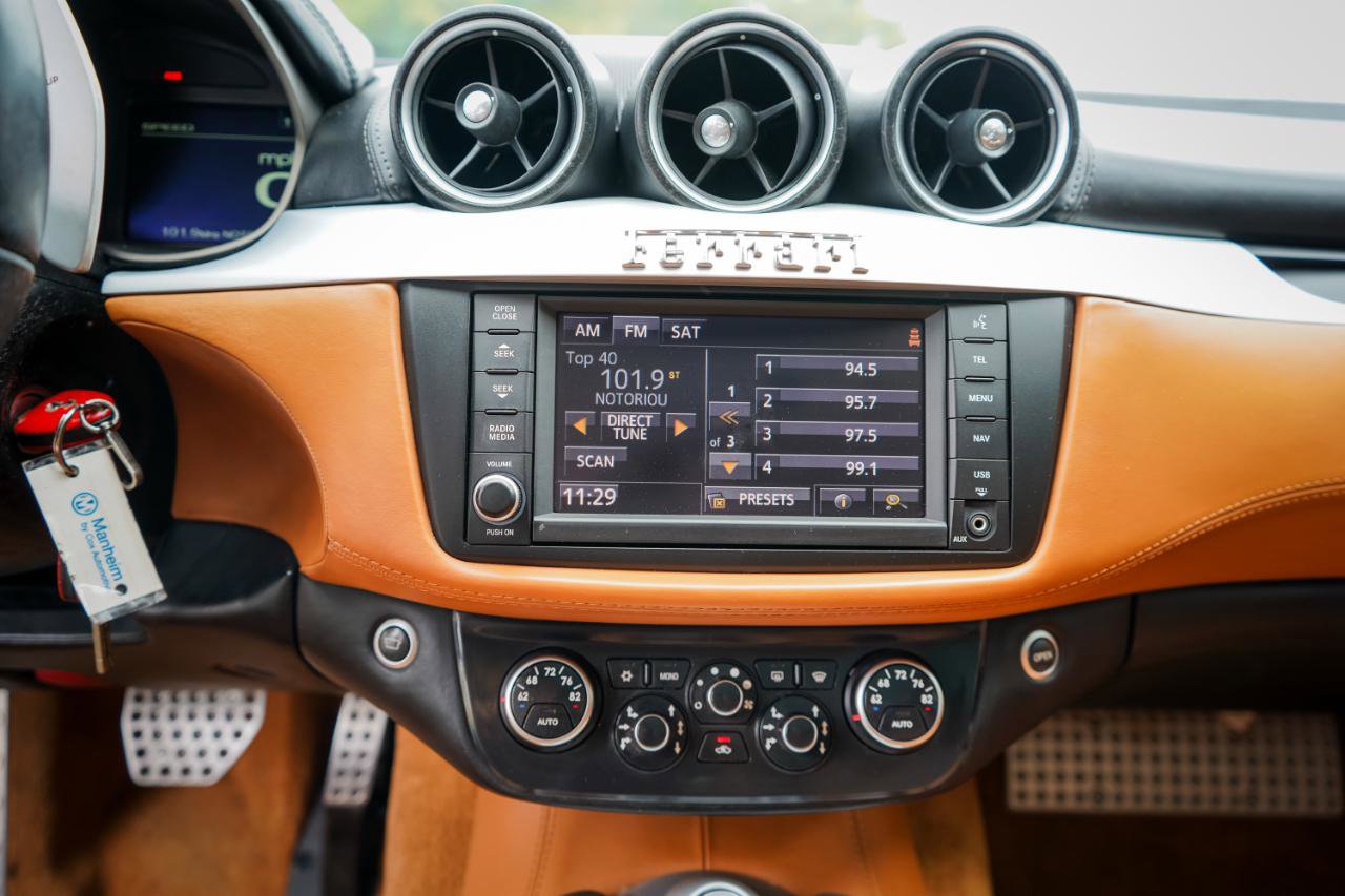 Used 2015 Ferrari FF image 14