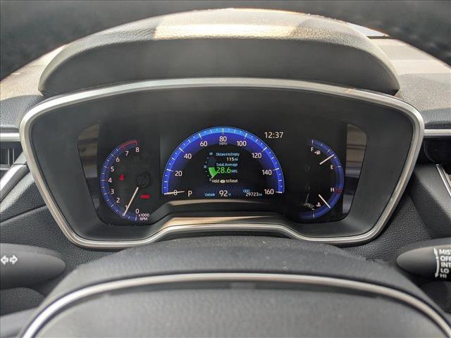 Used 2022 Toyota Corolla Cross XLE image 11