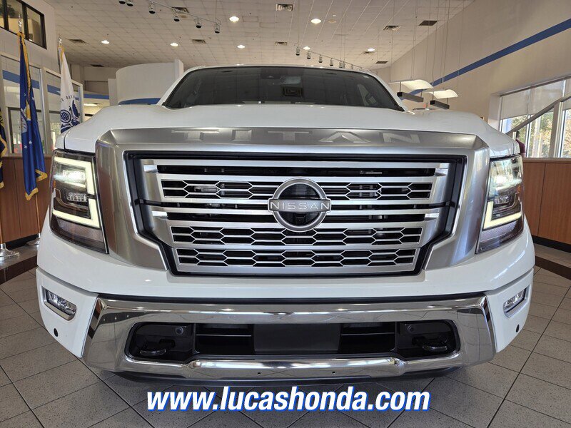 Used 2023 Nissan Titan Platinum Reserve w/ Moonroof Package image 2