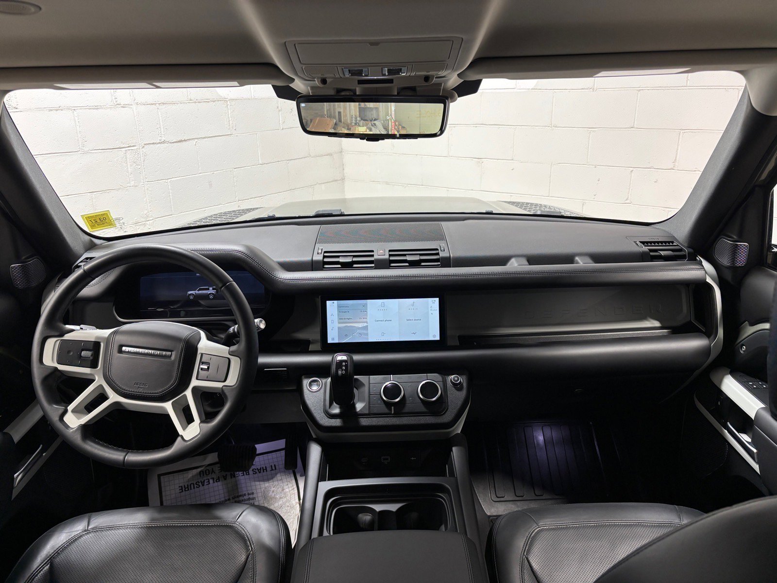 Used 2020 Land Rover Defender 110 HSE AWD/4WD image 35