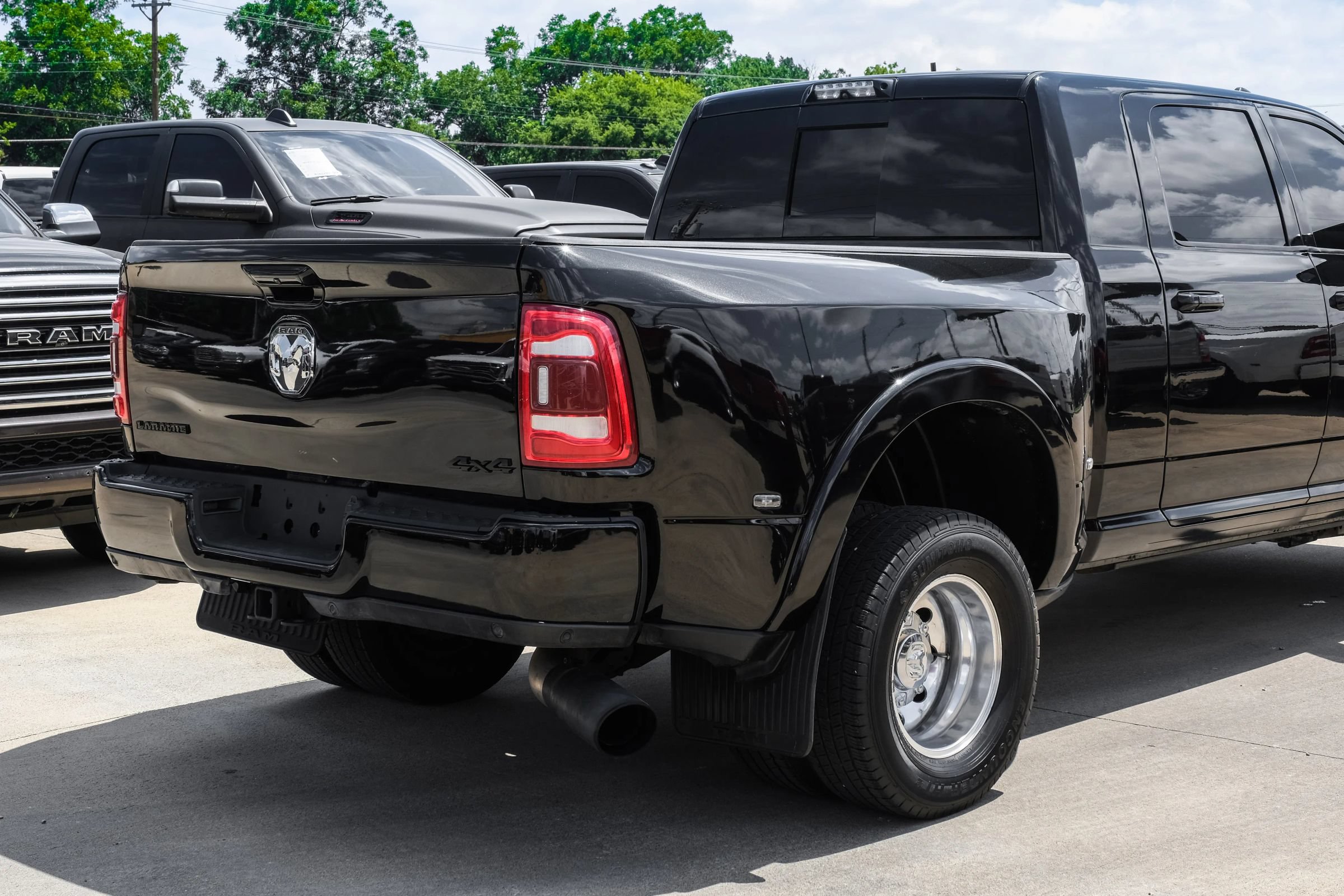 Used 2019 RAM 3500 Laramie AWD/4WD image 12