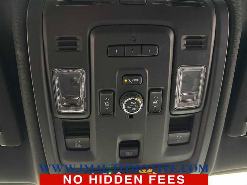 Used 2022 GMC Yukon XL Denali w/ Denali Premium Package image 36