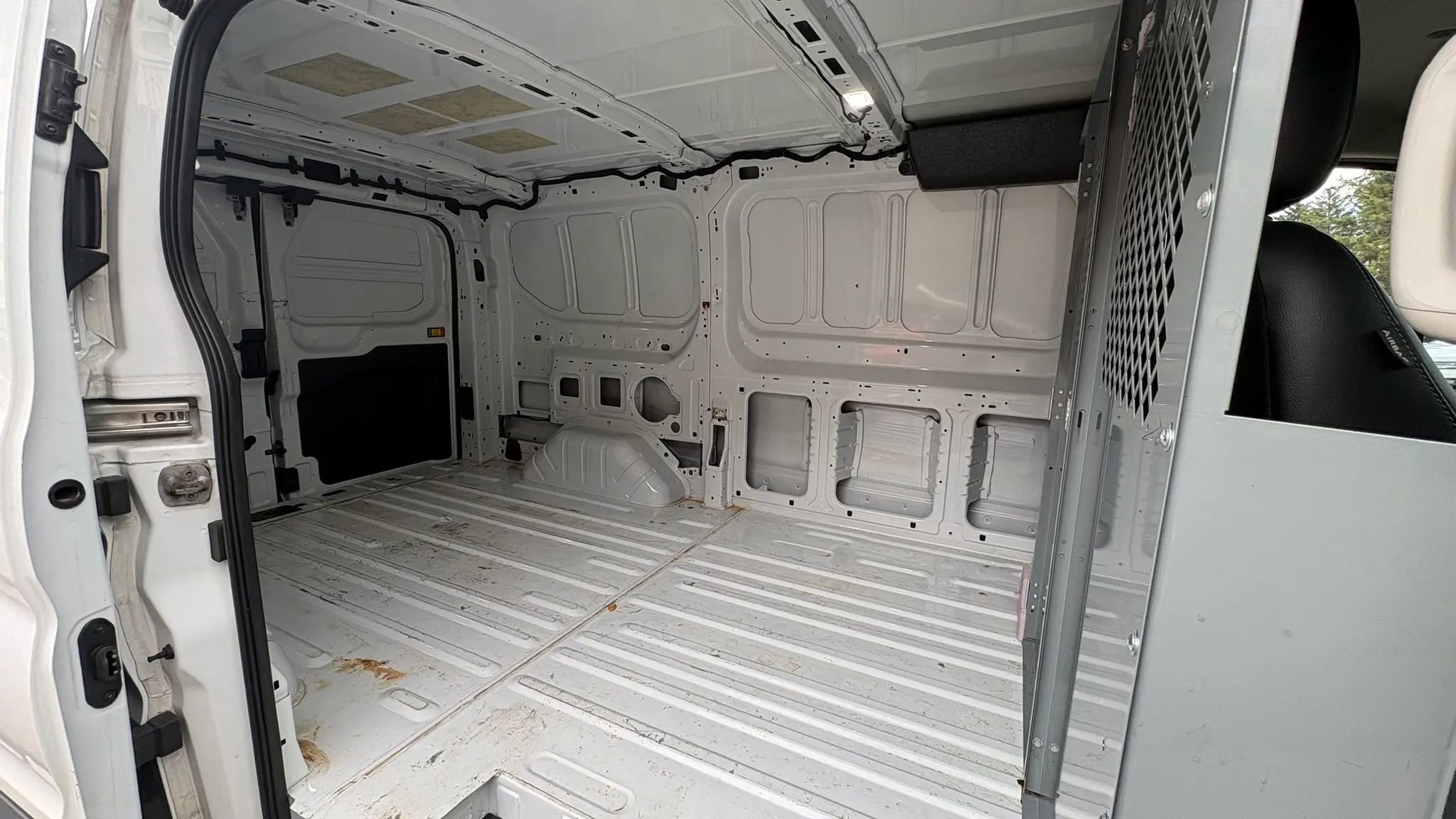 Used 2021 Ford Transit 150 Low Roof RWD image 27