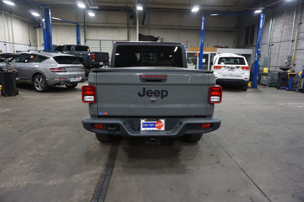 Used 2022 Jeep Gladiator Sport AWD/4WD image 18