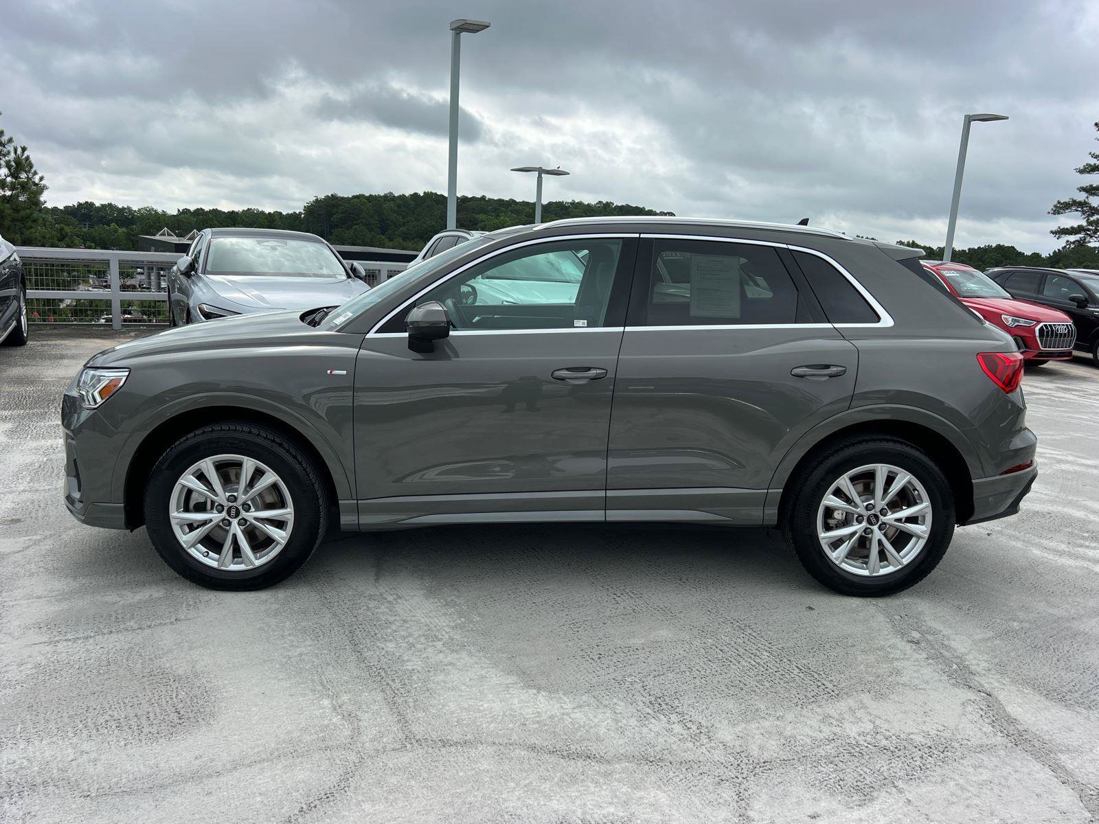 Certified 2025 Audi Q3 2.0T Premium Plus w/ Premium Plus Package AWD/4WD image 8