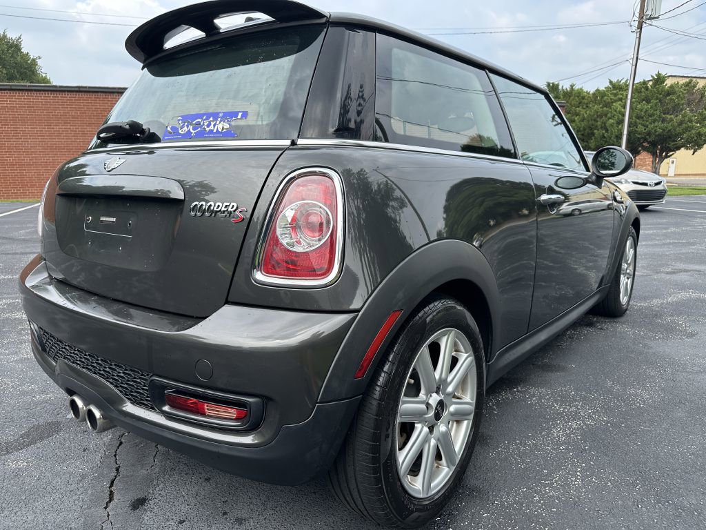 Used 2011 MINI Cooper S image 3