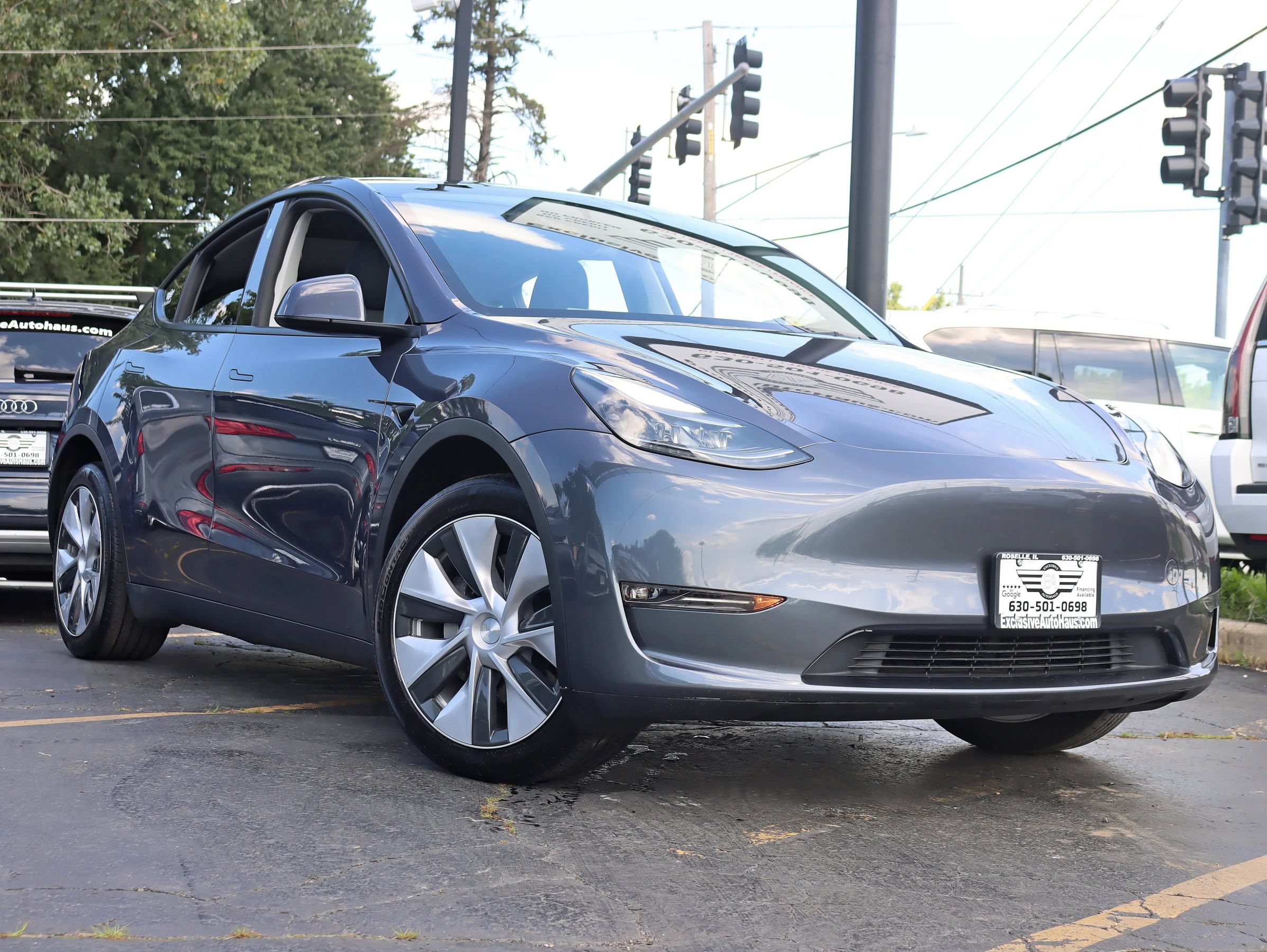 Used 2023 Tesla Model Y Long Range AWD/4WD image 8