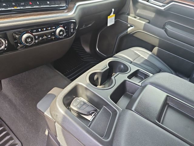 Used 2024 Chevrolet Silverado 1500 LT AWD/4WD image 23