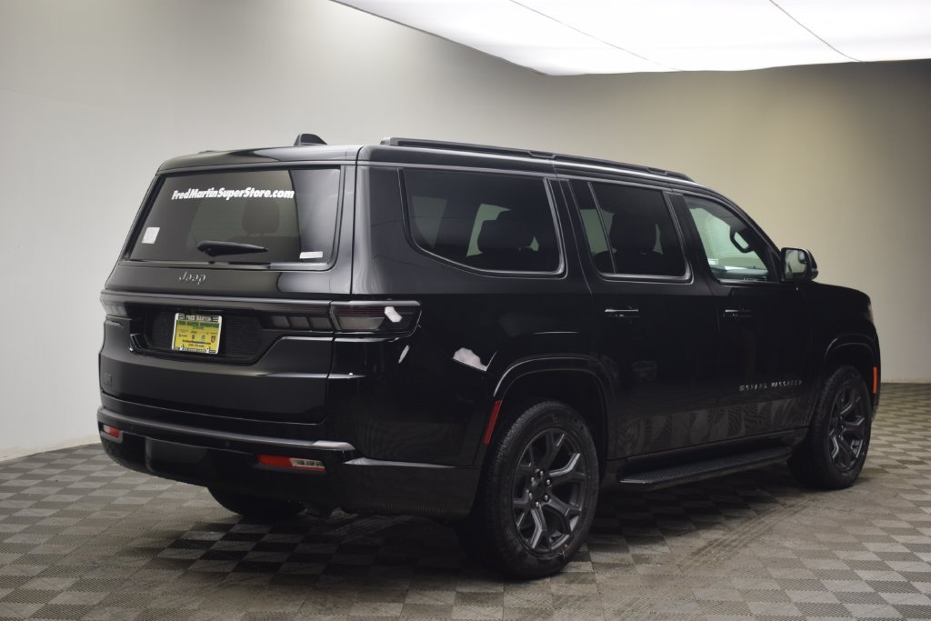 New 2026 Jeep Grand Wagoneer Limited AWD/4WD image 6