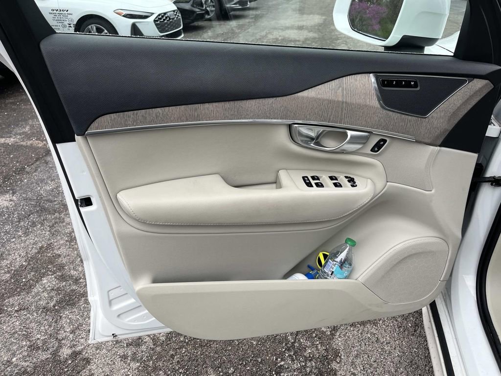 Used 2024 Volvo XC90 T8 Plus w/ Protection Package Premier image 21