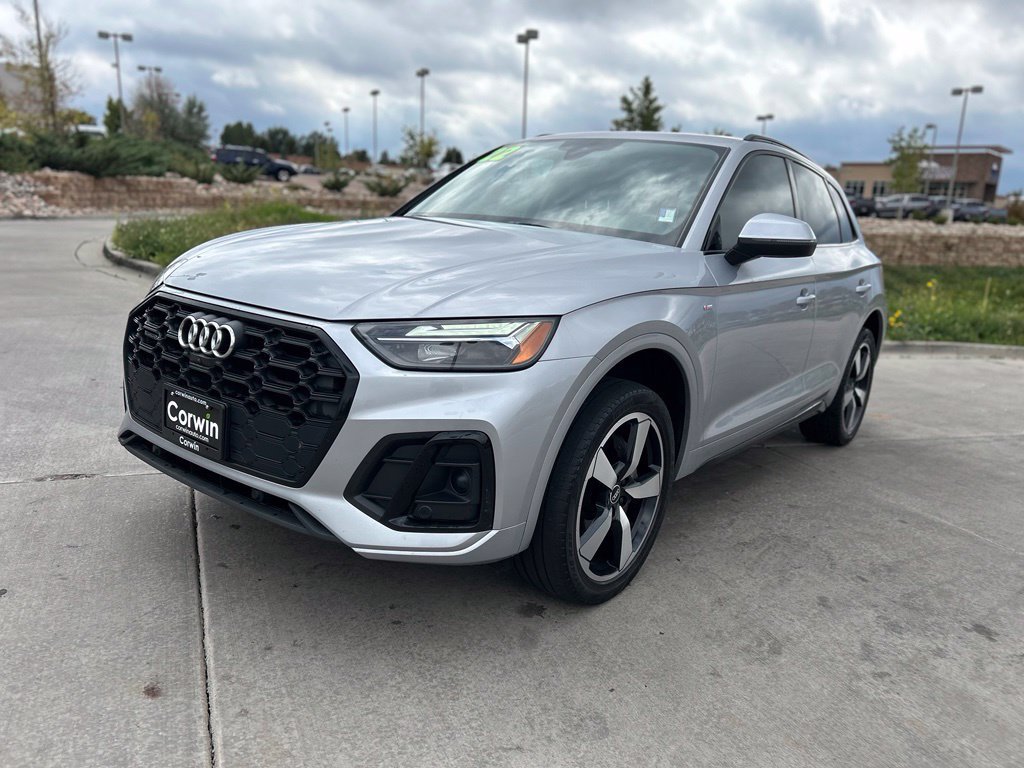 Used 2022 Audi Q5 2.0T Premium Plus w/ Premium Plus Package AWD/4WD image 3