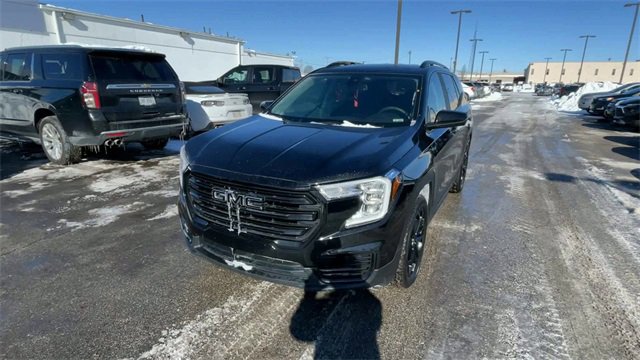 Used 2022 GMC Terrain SLE w/ Driver Convenience Package image 5