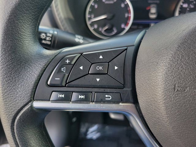 Used 2025 Nissan Sentra SV image 19