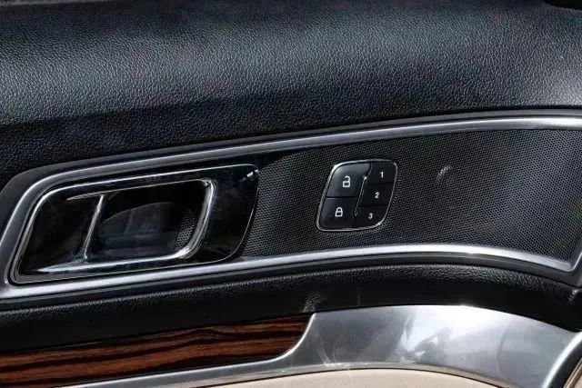 Used 2016 Ford Explorer Limited image 50