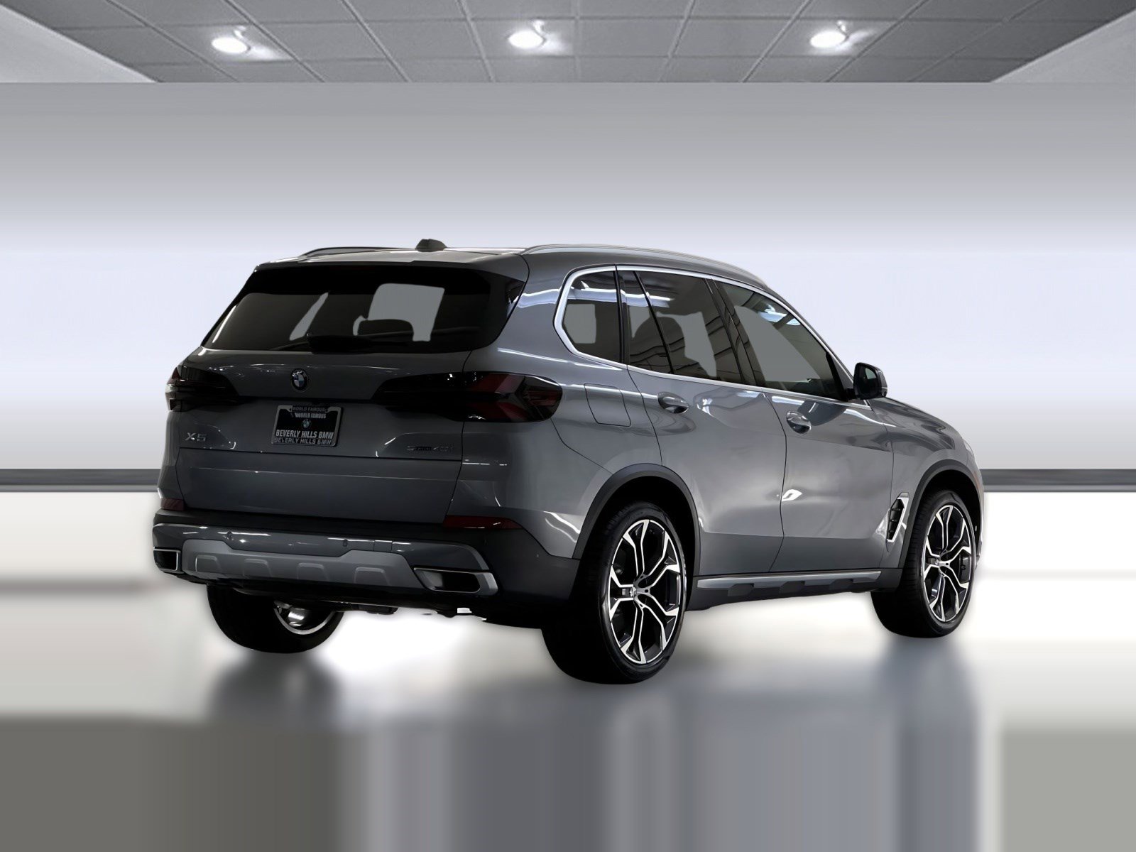 Used 2026 BMW X5 sDrive40i w/ Parking Assistance Package RWD image 9