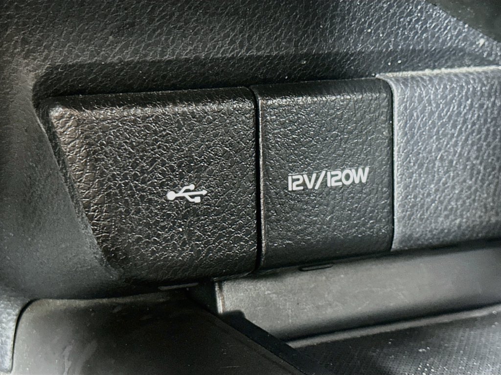 Used 2023 Toyota Camry SE FWD image 31