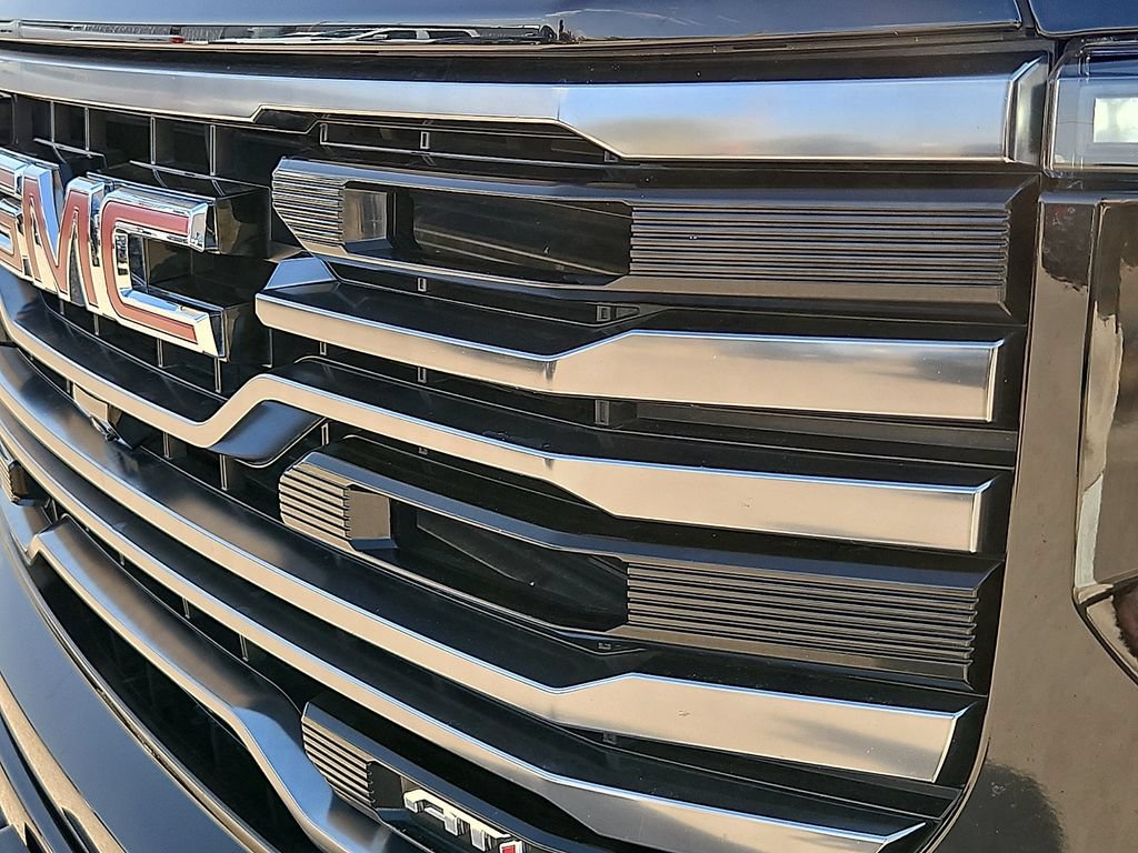 Used 2025 GMC Sierra 1500 AT4 w/ AT4 Premium Package AWD/4WD image 14