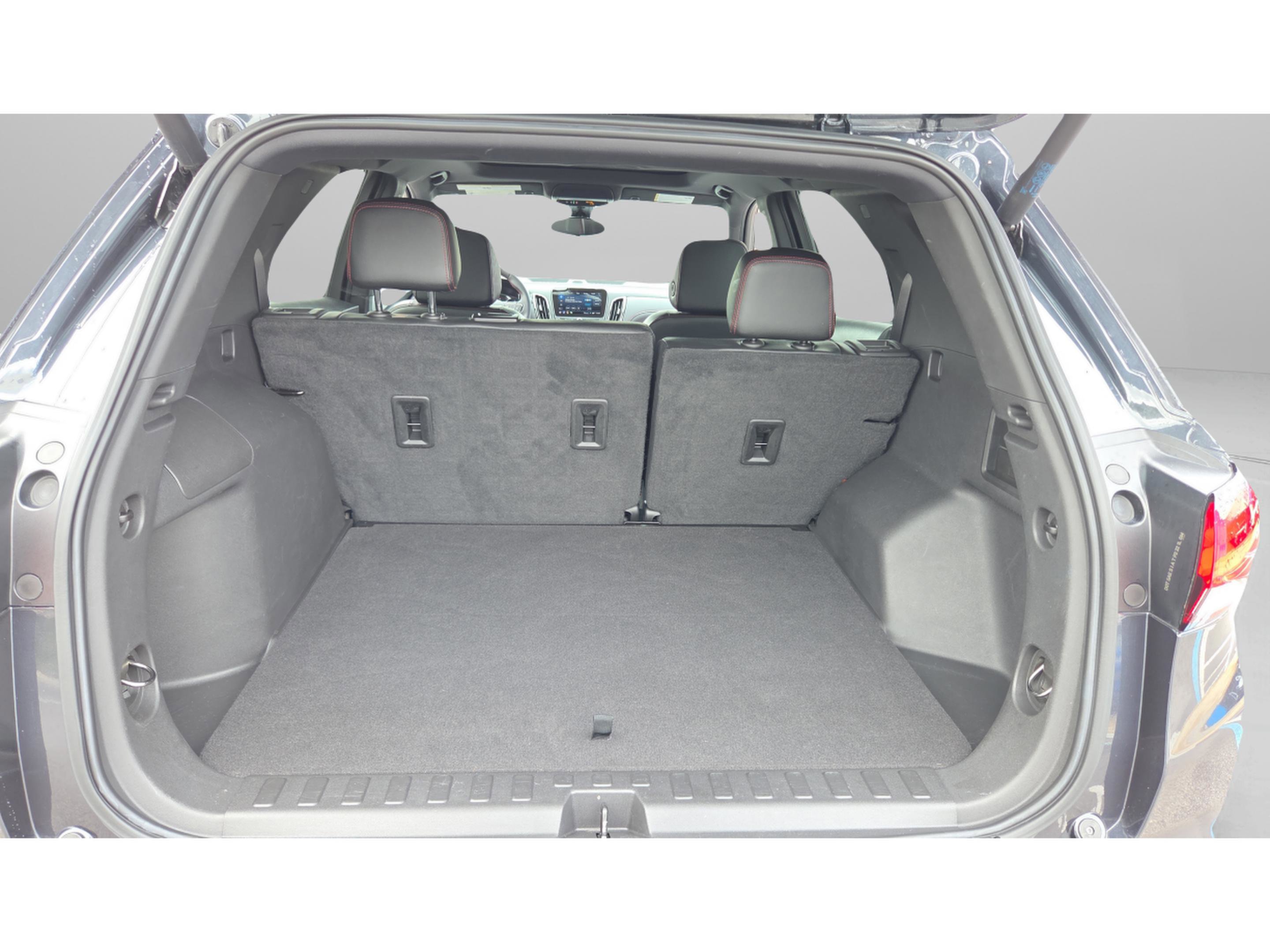 Used 2023 Chevrolet Equinox RS w/ RS Leather Package image 13