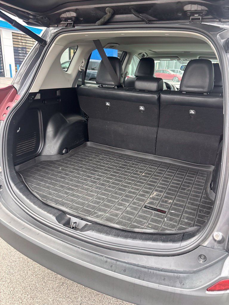 Used 2014 Toyota RAV4 Limited w/ Technology Package AWD/4WD image 18