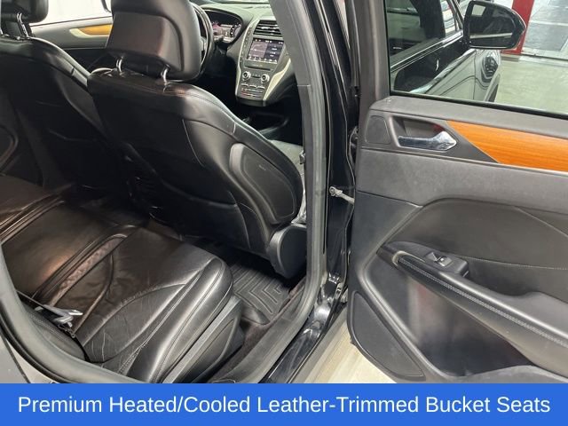 Used 2017 Lincoln MKC Reserve w/ Lincoln MKC Climate Package image 32