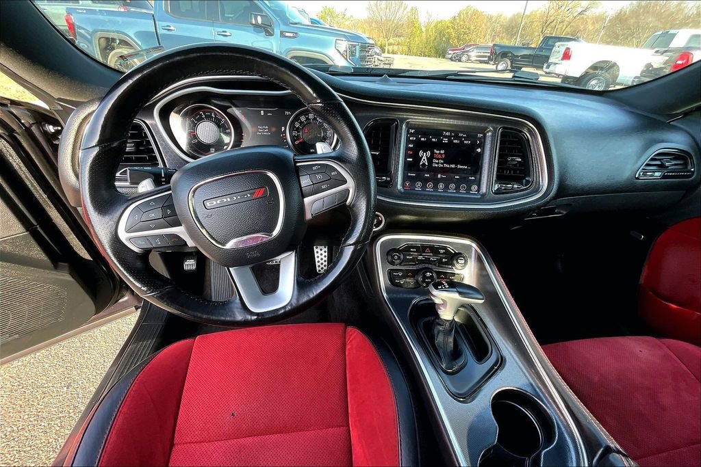 Used 2017 Dodge Challenger GT w/ Driver Convenience Group image 15